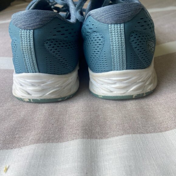 EUC New Balance Fresh Foam Arishi v3 Running Shoes Smoke Blue | Women’s Sz 9.5 - Picture 3 of 8